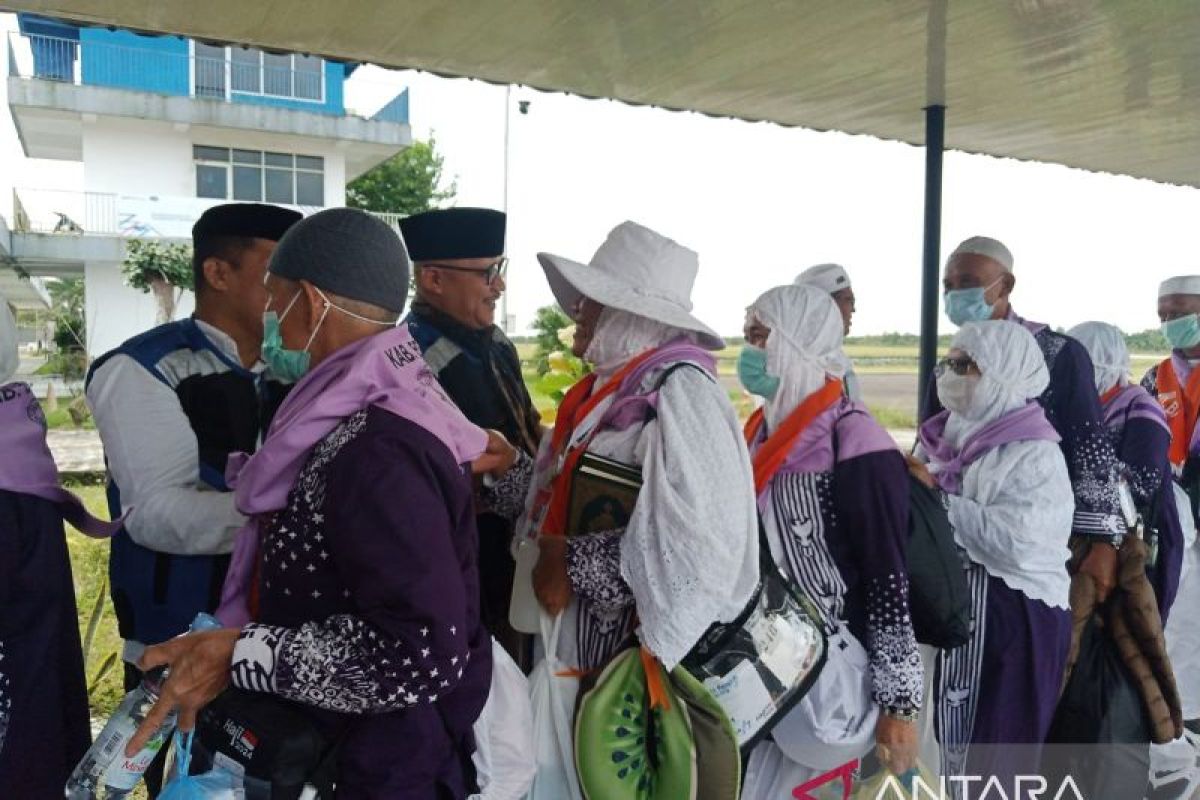 59 jamaah haji asal Belitung tiba dengan selamat