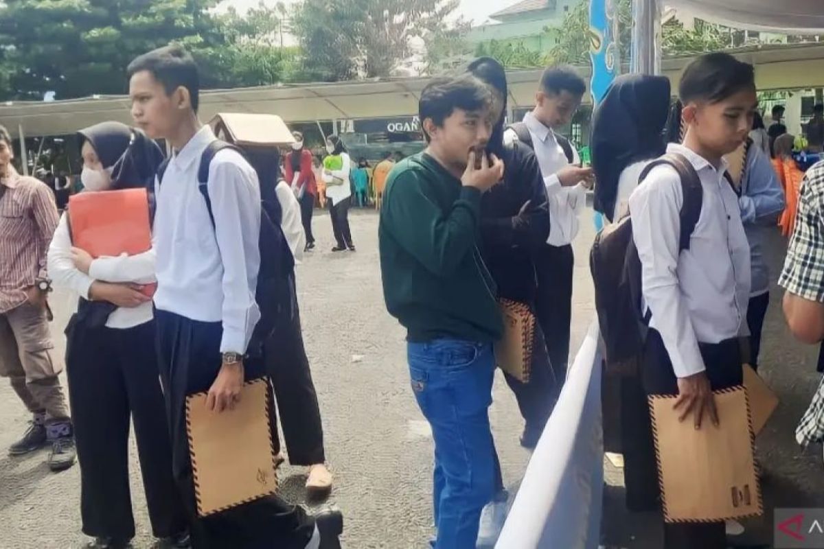 Permohonan tinggi, Disnaker OKU terbitkan 523 kartu pencari kerja