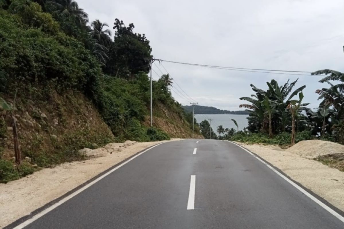 PUPR selesaikan pembangunan Jalan Simpang Holat-Ohoiraut Maluku