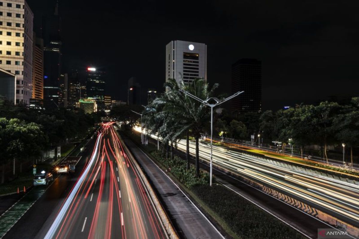 Pemprov DKI padamkan lampu serentak pukul 20.30 WIB guna kurangi emisi