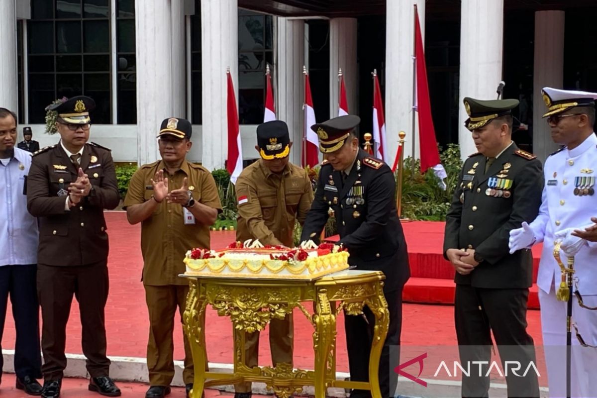 Upacara HUT Bhayangkara di Balikpapan berlangsung di dua tempat