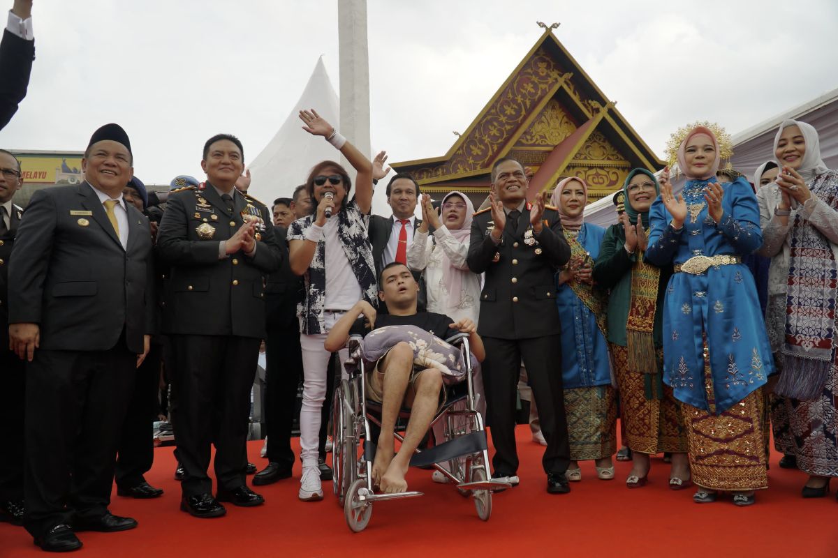 Band Radja meriahkan HUT Bhayangkara ke-78 di Pekanbaru