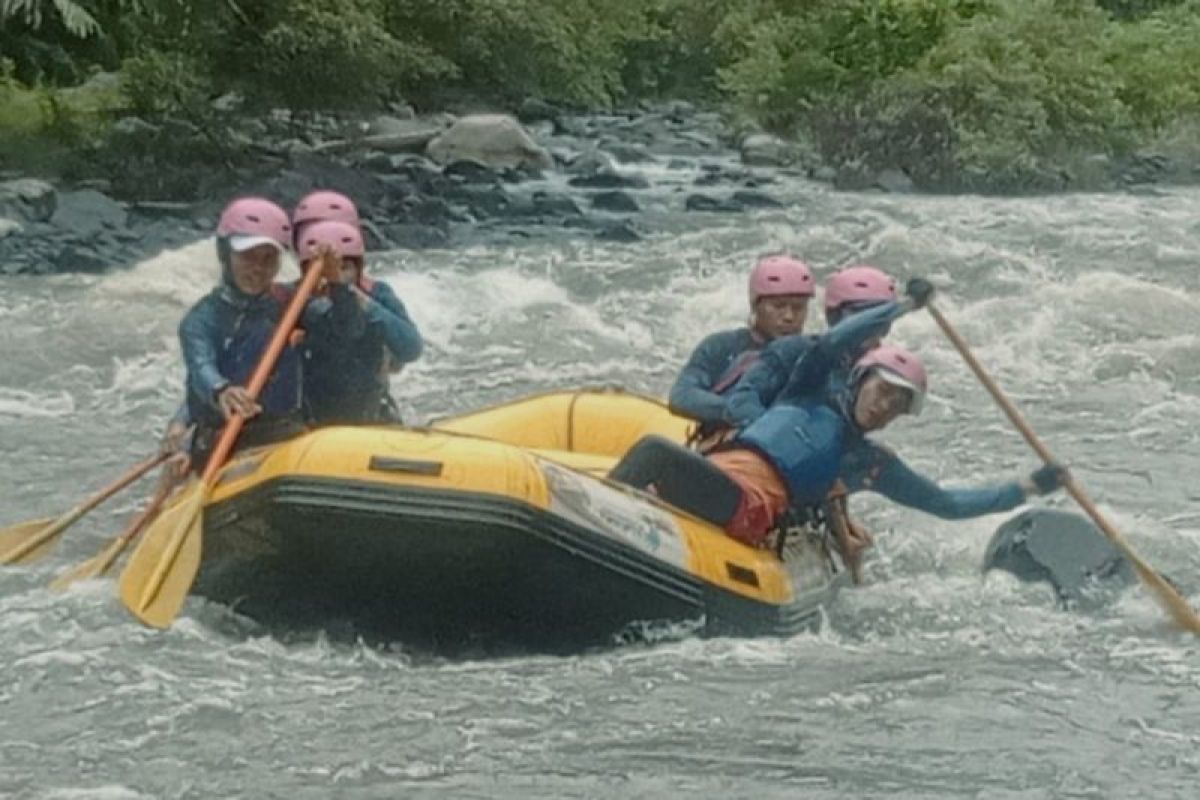 Arung jeram - Jawa Barat pimpin "seeding" nomor down river R6 dan R4