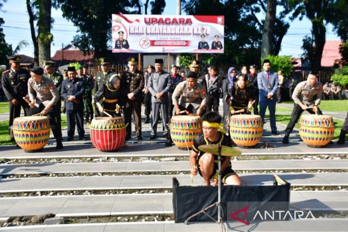 Bupati Rejang Lebong harapkan kinerja Polri semakin baik