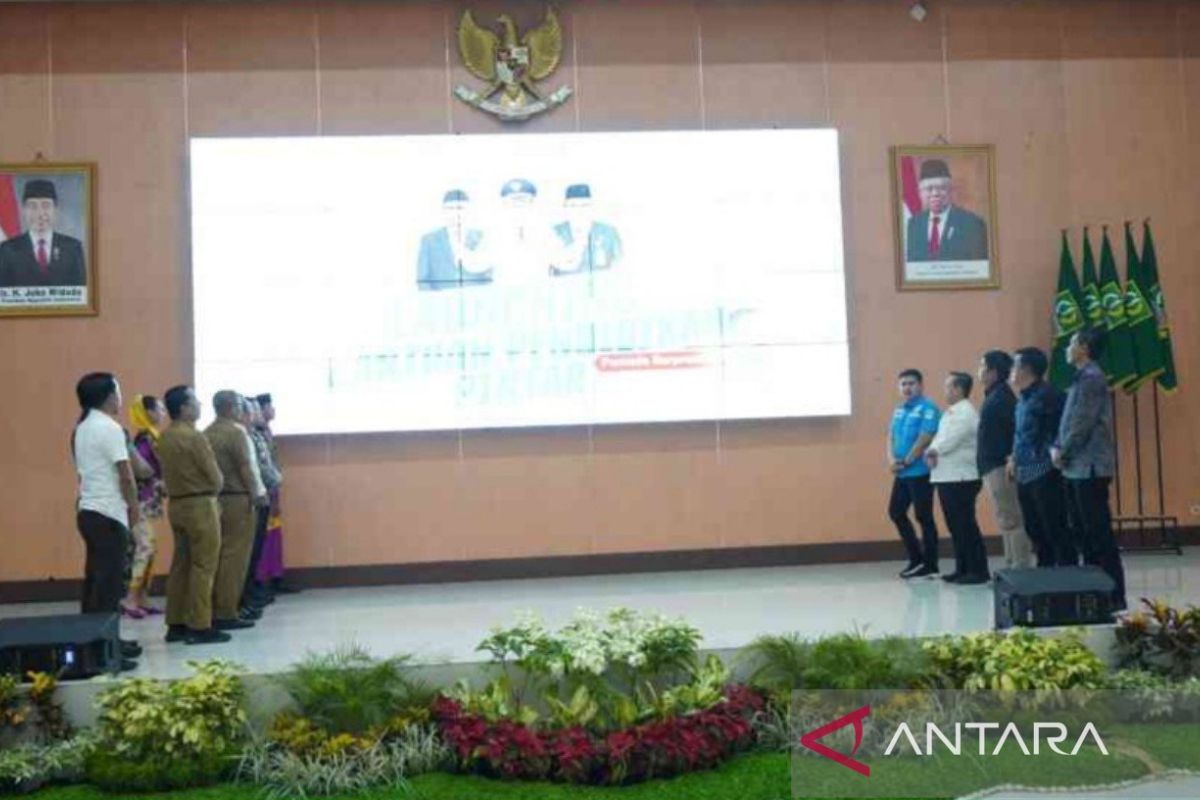 Pemkab Bekasi luncurkan 100 paket bantuan pendidikan pintar