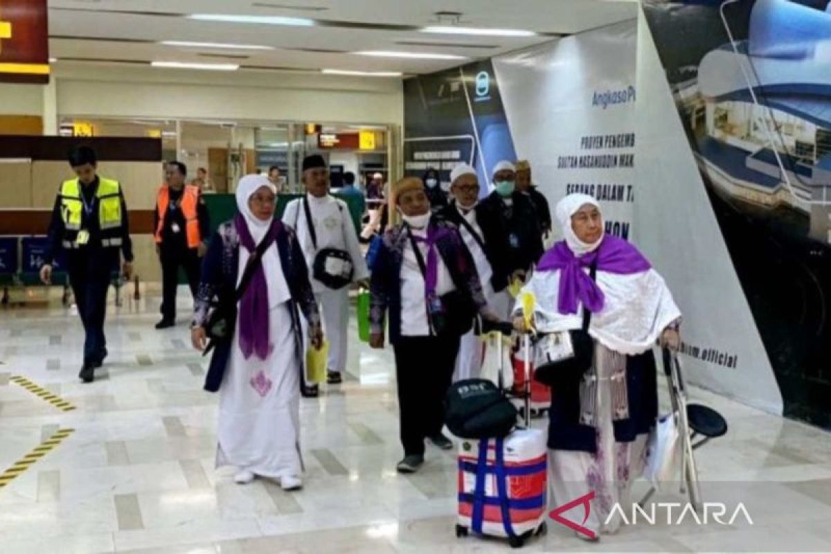 450 haji asal Gorontalo tiba di Makassar tanpa ke asrama haji