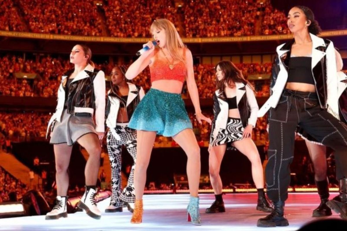 Panggung konser Taylor Swift di Dublin, Irlandia alami kerusakan