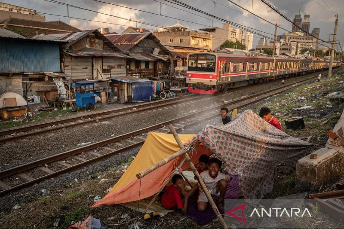 BPS catat penduduk miskin turun jadi 9,03 persen pada Maret 2024