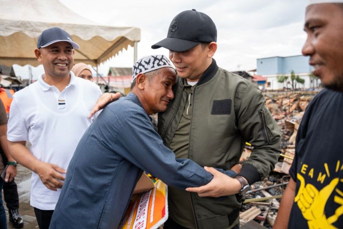 Jhonlin Group gelontorkan Rp1 miliar bantu korban kebakaran di Tanah Bumbu