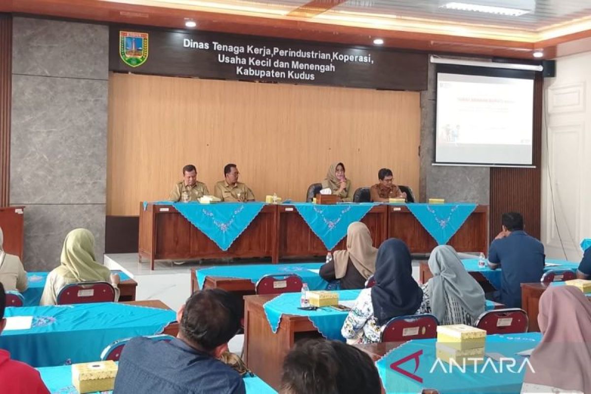 Disnaker Kudus sosialisasi  SE Bupati tentang informasi lowongan kerja