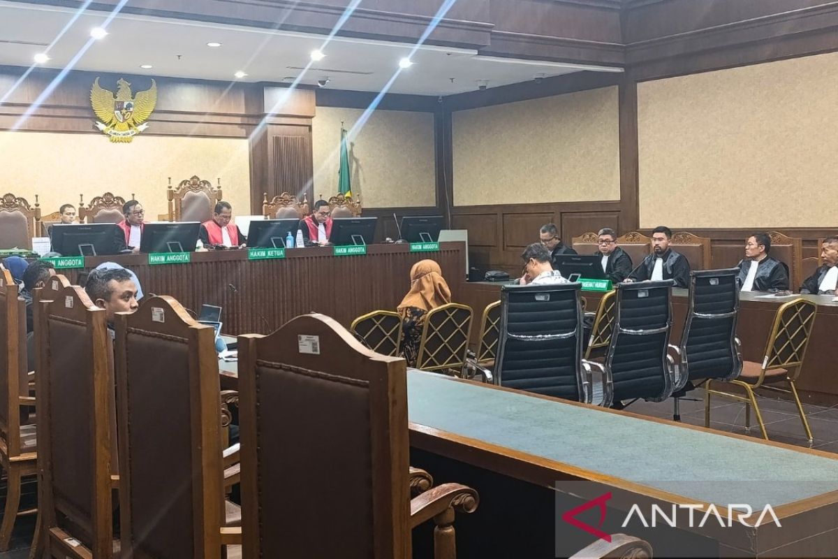 Majelis Hakim tolak keberatan Reyna Usman dalam kasus korupsi Kemnaker