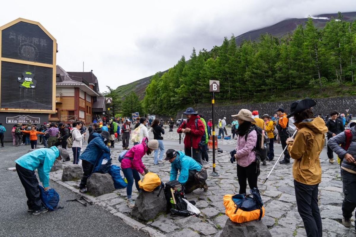 Mount Fuji Climbing Season Begins, New Restrictions Implemented