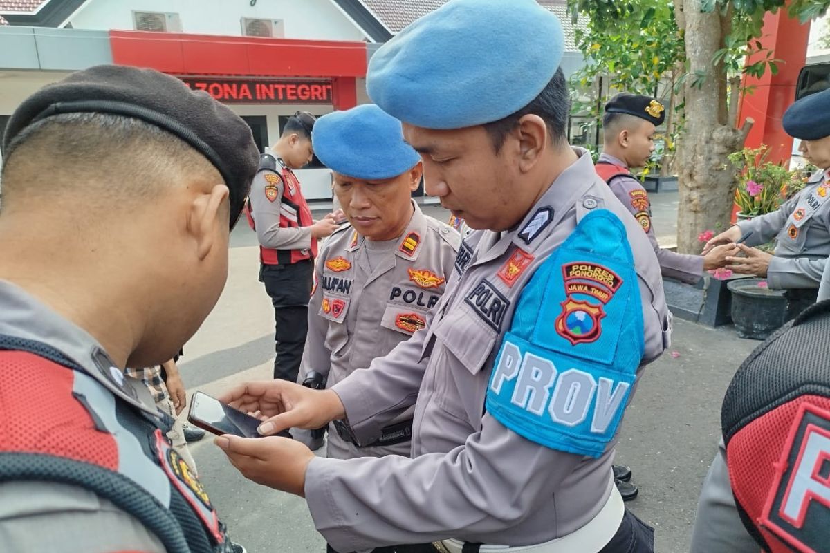 Polres Ponorogo giatkan sidak ponsel personel antisipasi judi online