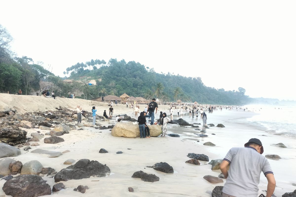 Dispar Lampung Selatan nilai pengelola Pantai Rio lalai pengawasan