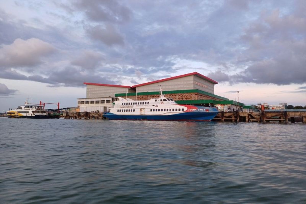 DPRD sarankan perpanjangan waktu operasional transportasi laut di Kepri