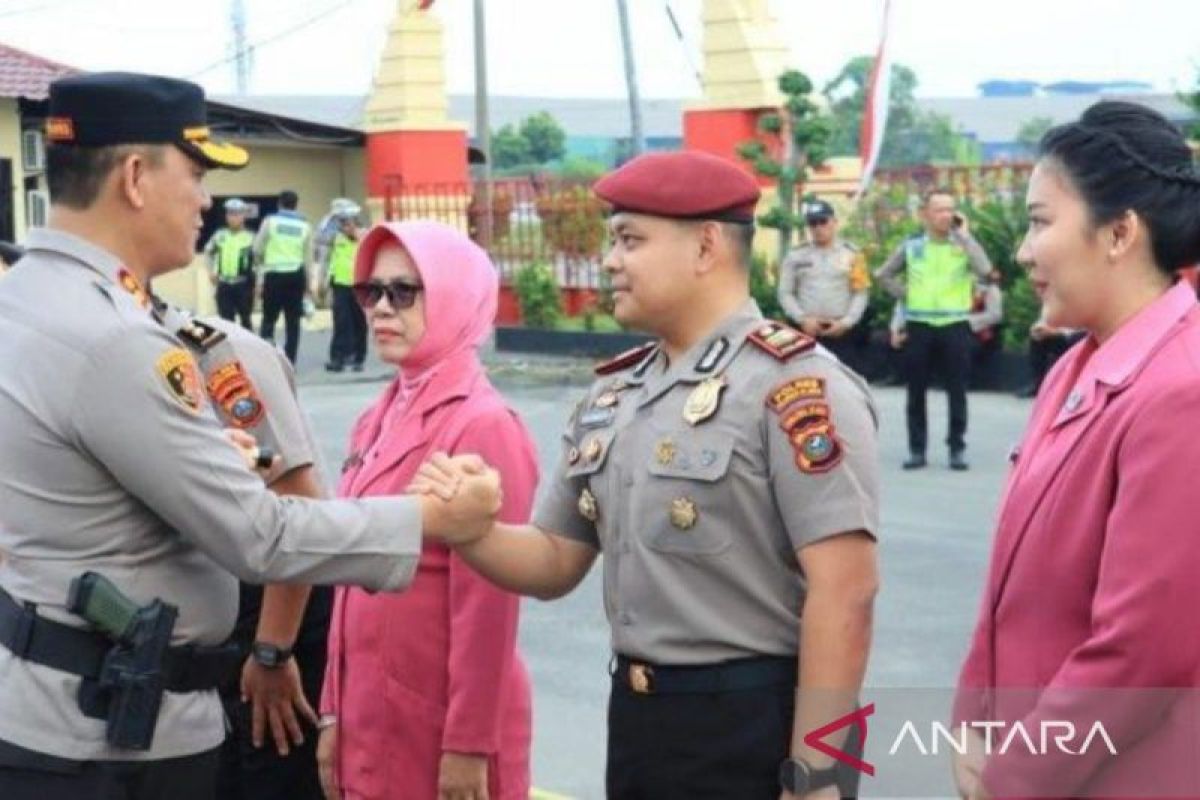 19 personel polri naik pangkat, ini pesan Kapolres Pelabuhan Belawan