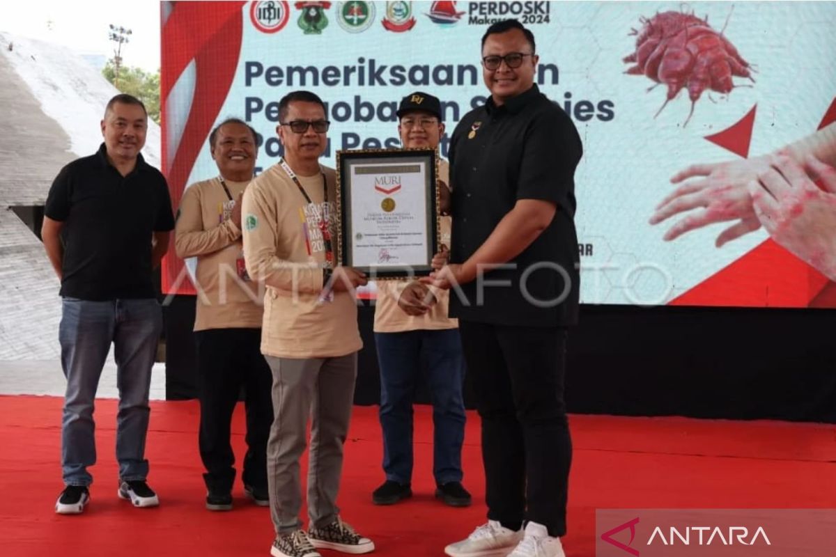 Perdoski Makassar raih rekor MURI pemeriksaan scabies massal gratis