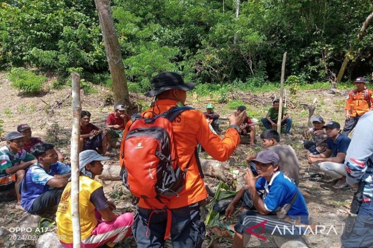 Basarnas Kendari ingatkan waspada bencana di tengah cuaca ekstrem