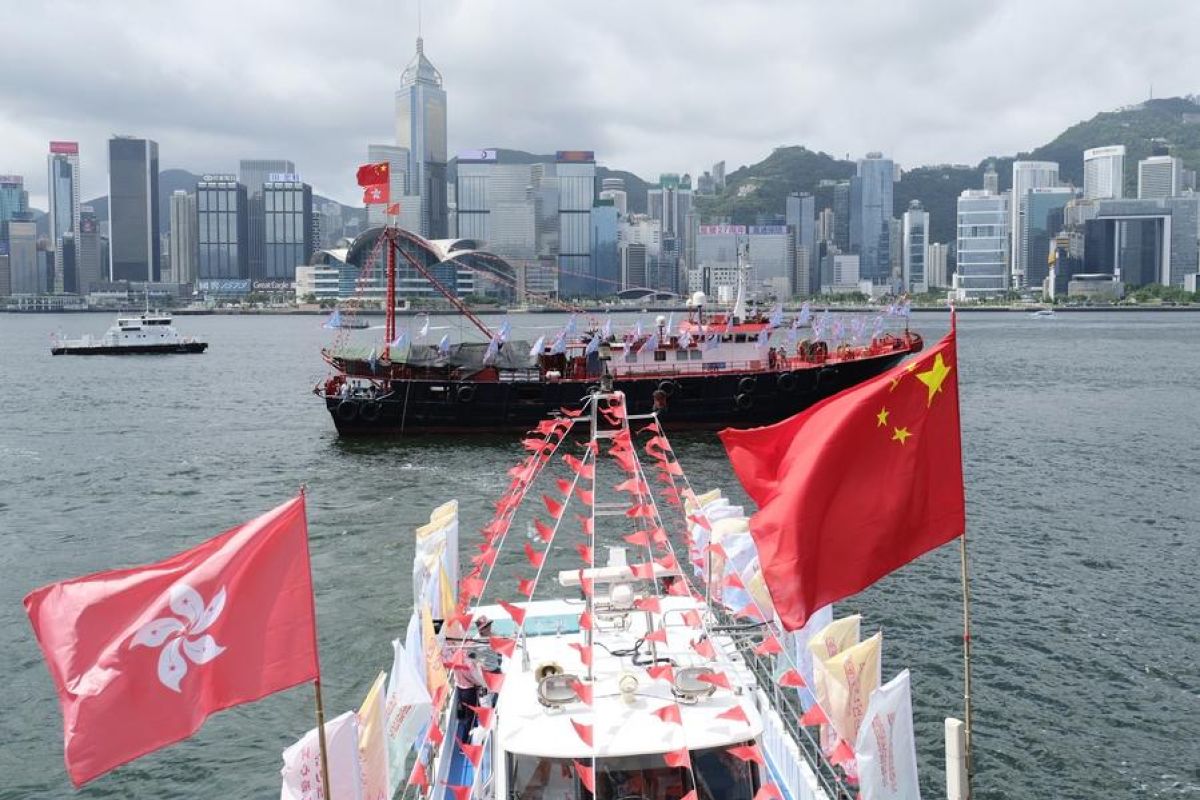 Hong Kong sambut kebijakan kartu dokumen penduduk untuk kunjungi China