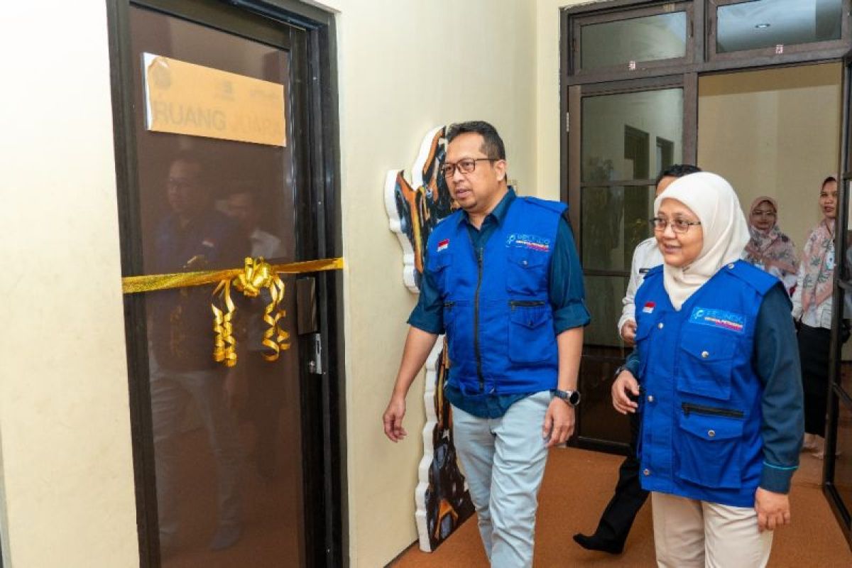 TPS bantu perbaikan di UPT Layanan Pendidikan ABK Gresik Jawa Timur