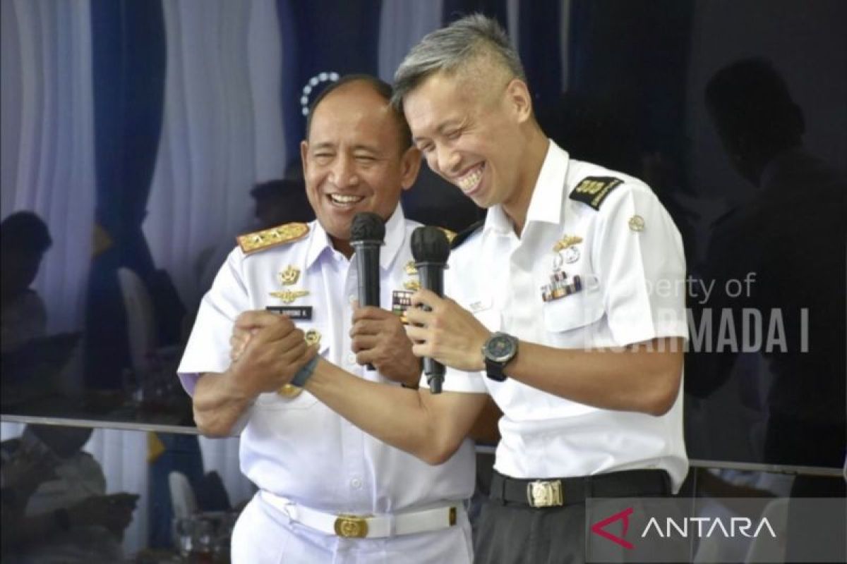 TNI AL dan RSN patroli bersama di perairan perbatasan RI-Singapura