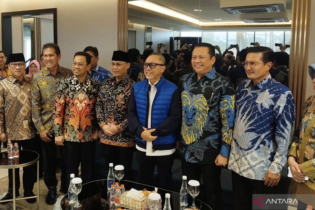 Pimpinan MPR RI kunjungi DPP PAN temui  Zulhas dan petinggi partai