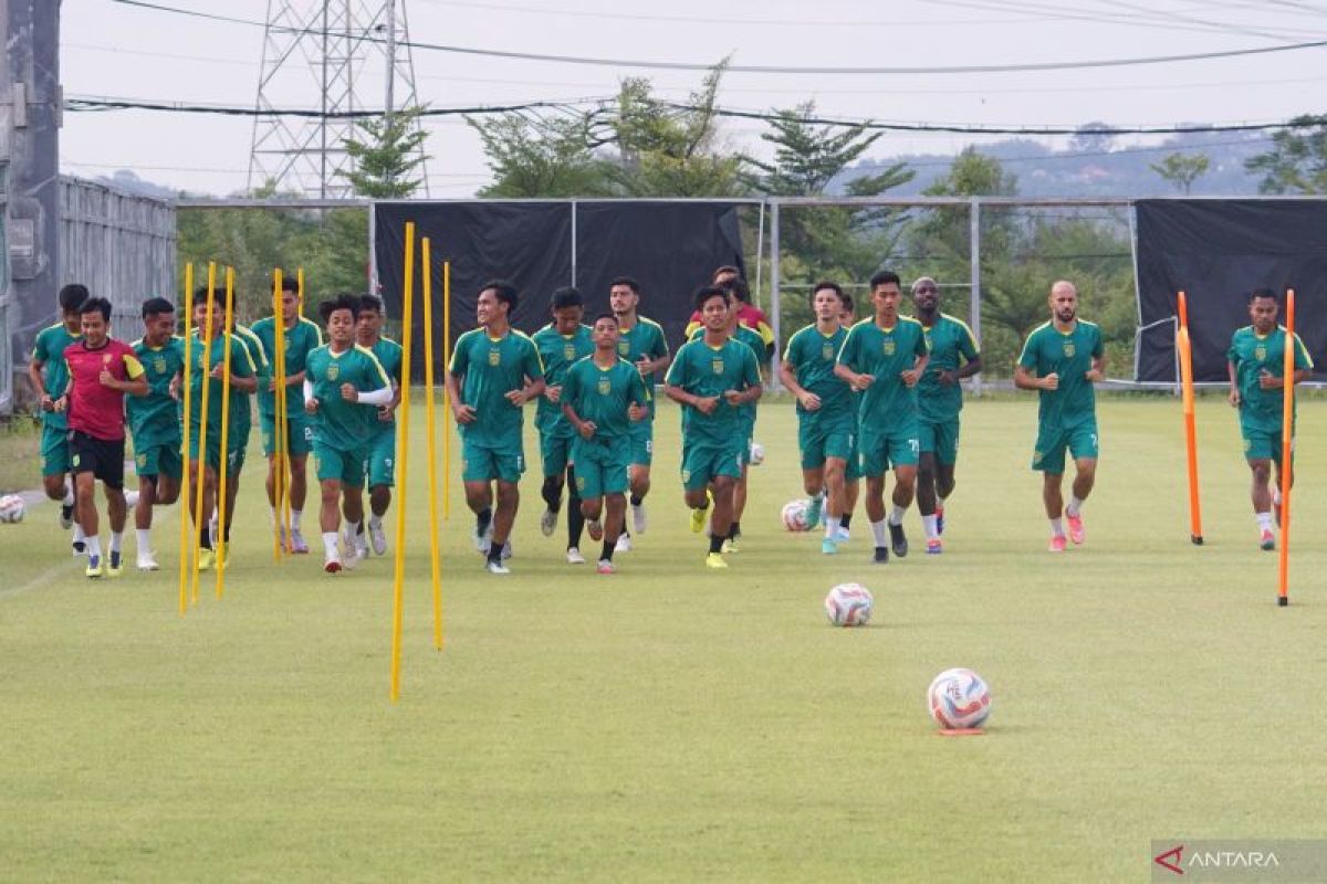 Munster: Pemain trial Persebaya tujukkan progres baik selama latihan