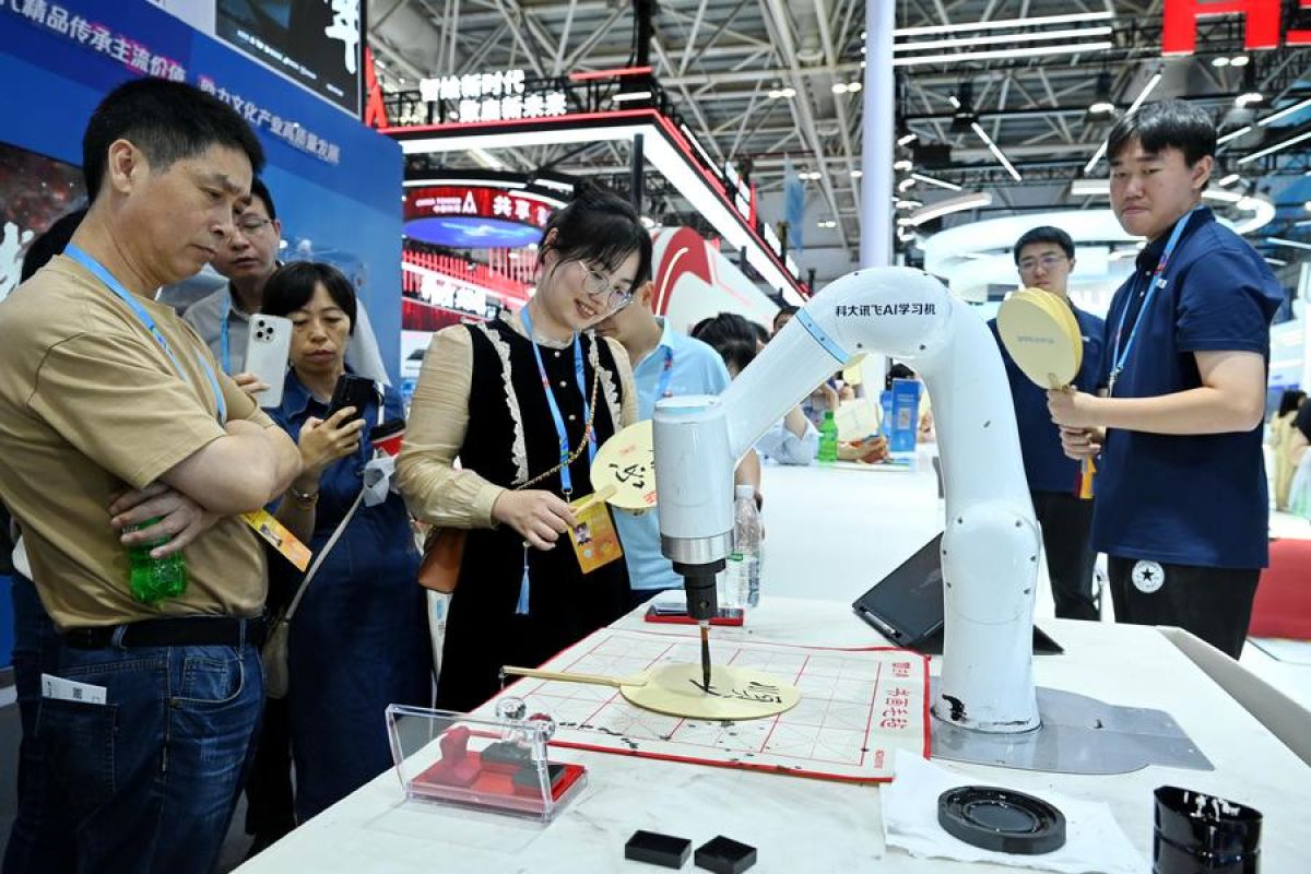 China segera rumuskan lebih dari 50 standar untuk sektor AI pada 2026