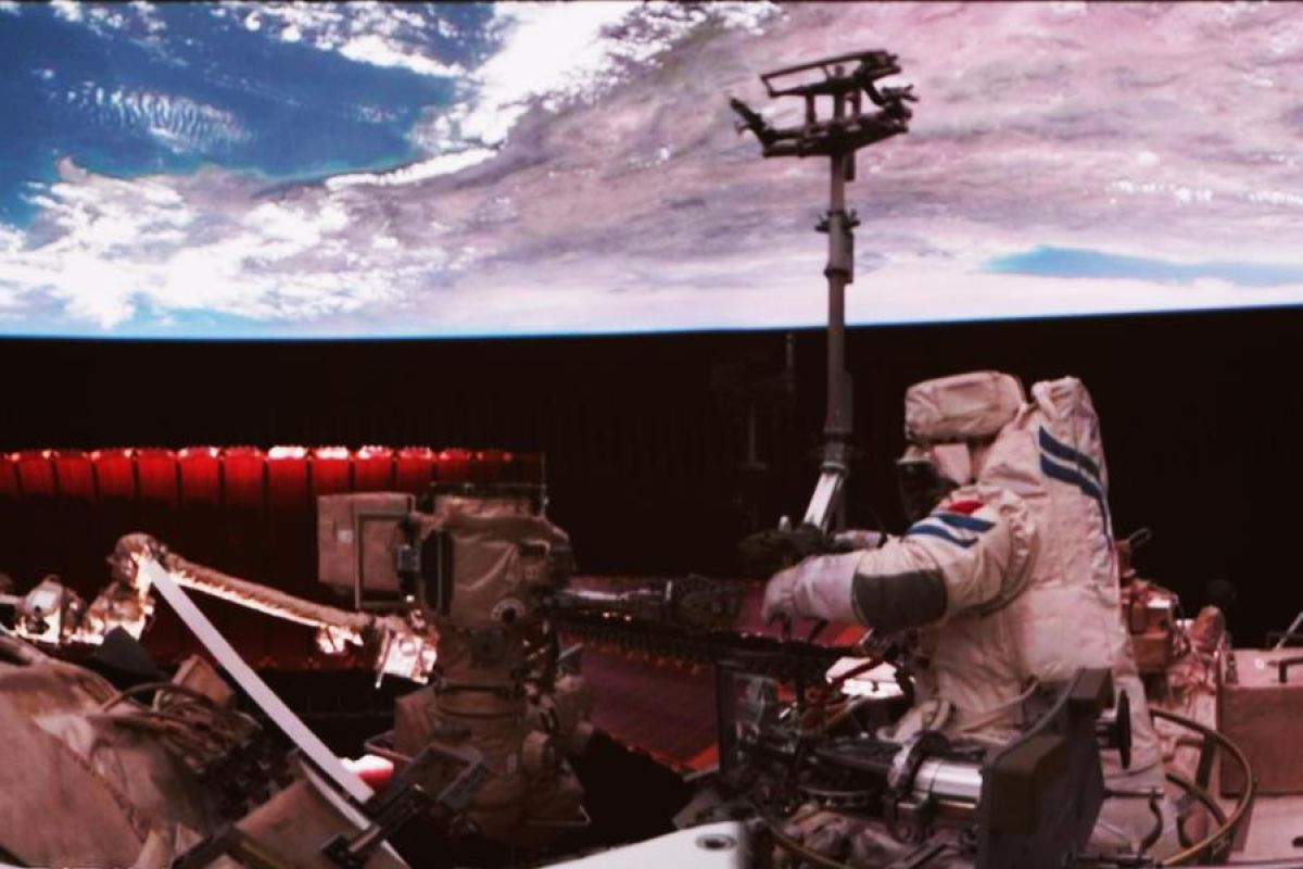 Tim taikonaut Shenzhou-18 tuntaskan misi "spacewalk" kedua