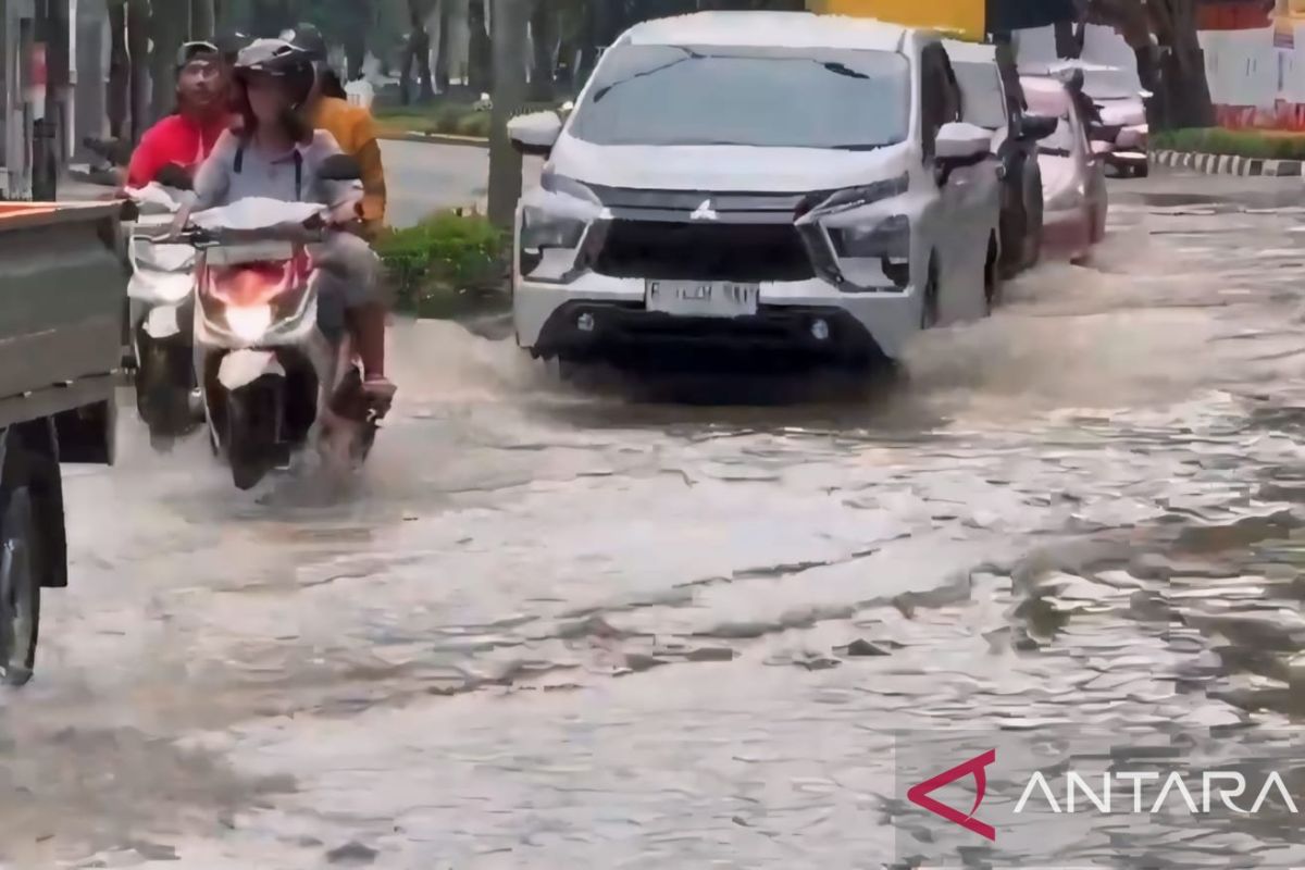 BPBD sebut tiga ruas jalan di Jakarta Utara terendam banjir