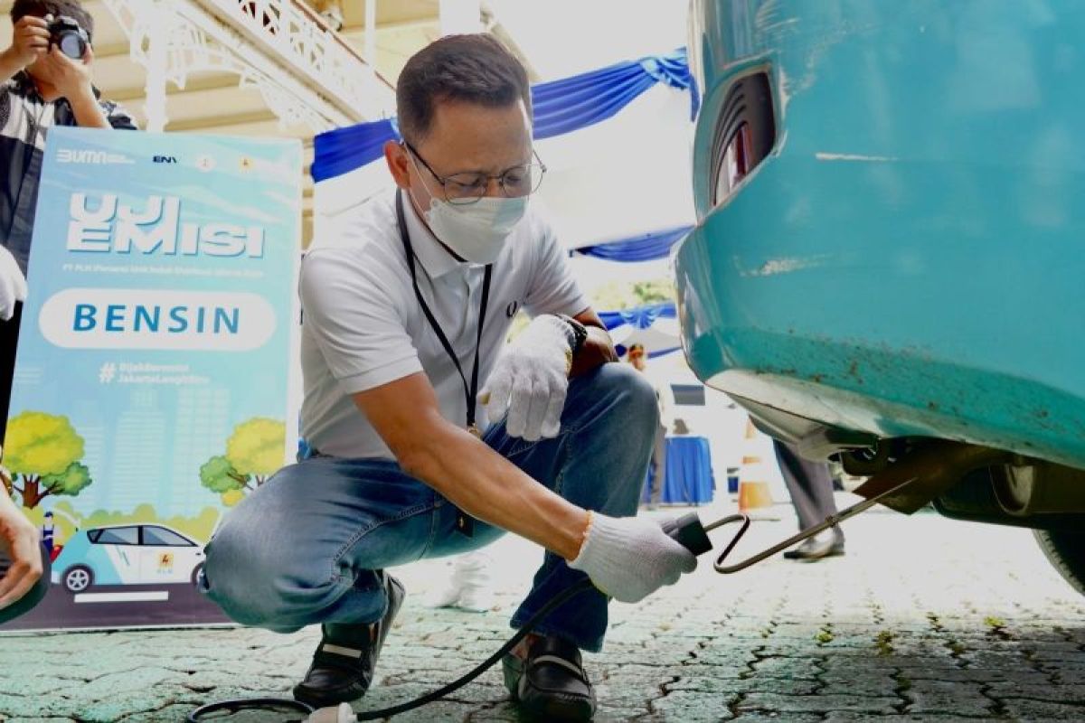 PLN Jakarta Raya lakukan uji emisi kendaraan untuk tekan polusi udara