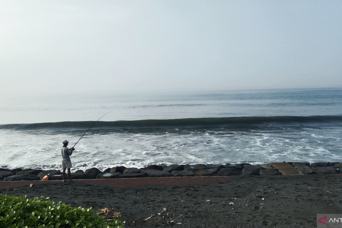 BBMKG Denpasar minta waspadai gelombang penyeberangan 4 meter