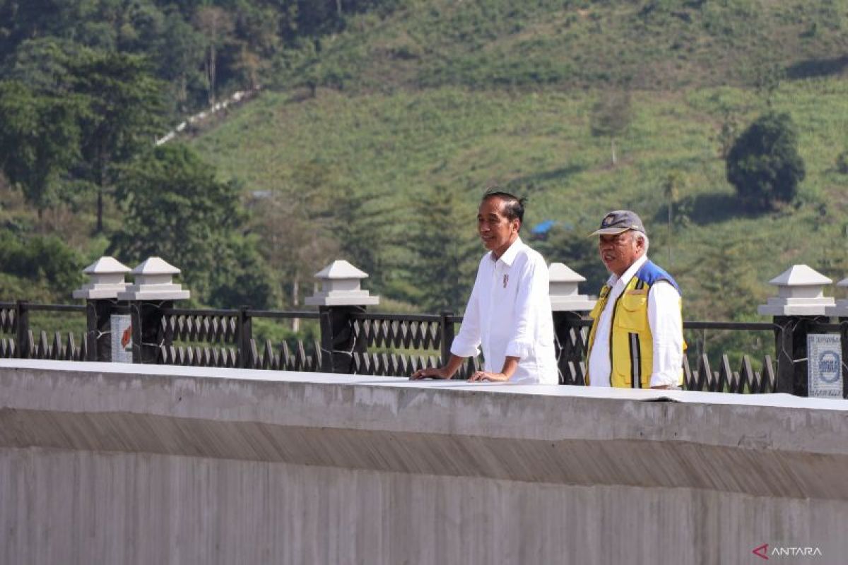 Jokowi inaugurates Pamukkulu Dam in South Sulawesi