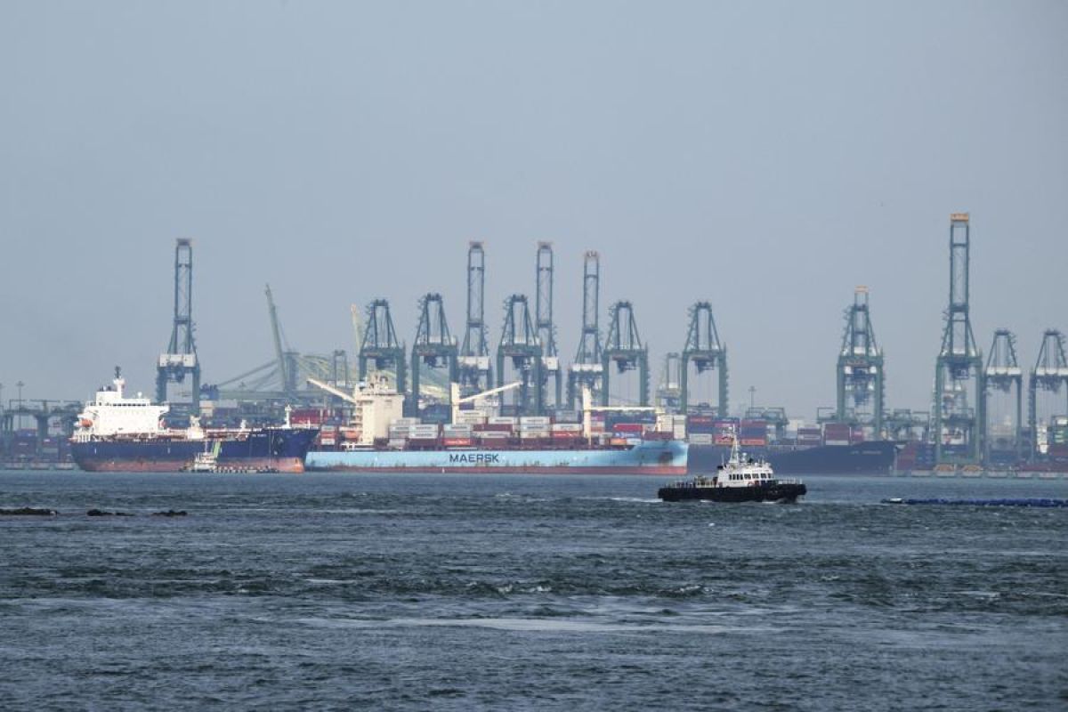 Krisis Laut Merah, 90 persen kapal kontainer terlambat di Singapura