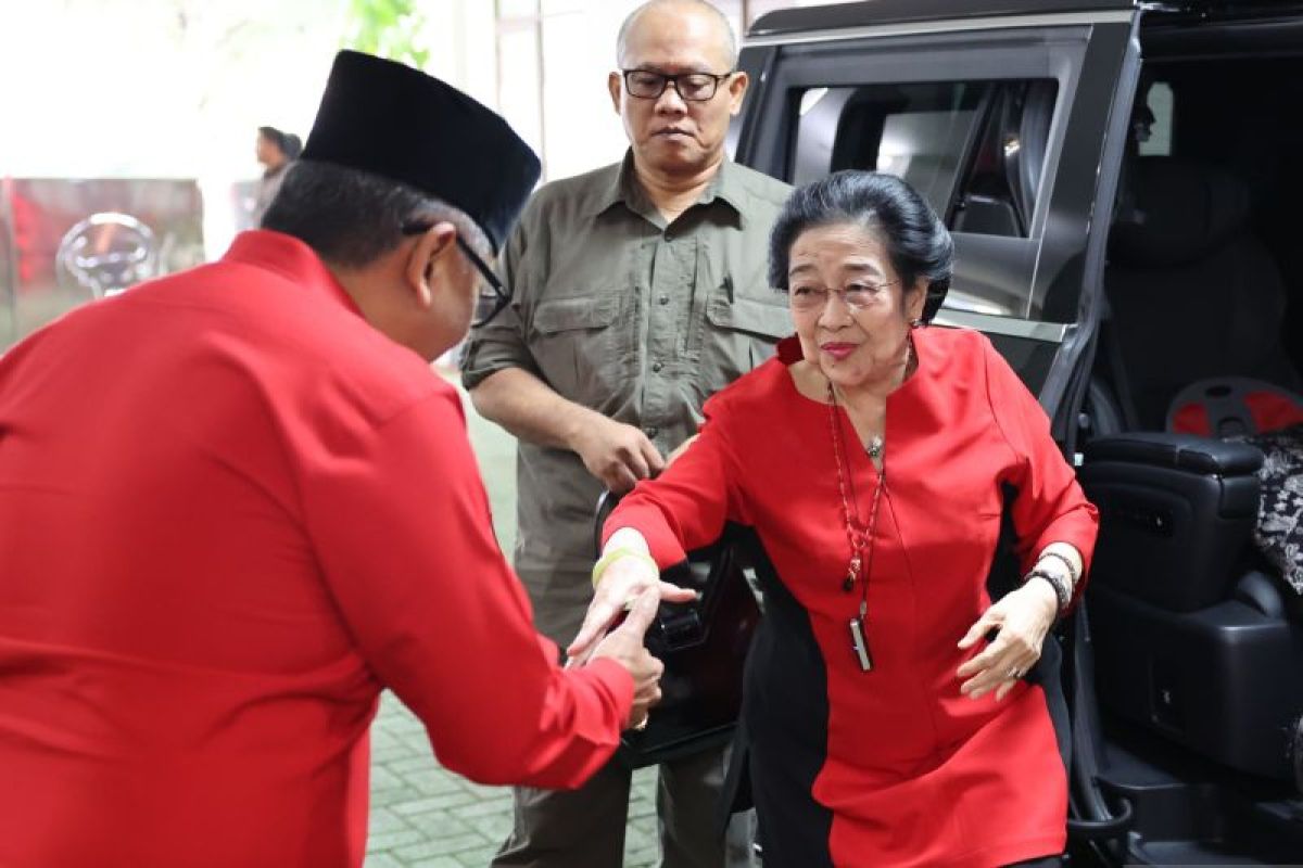 Megawati pimpin sumpah janji perpanjangan masa jabatan pengurus DPP PDIP