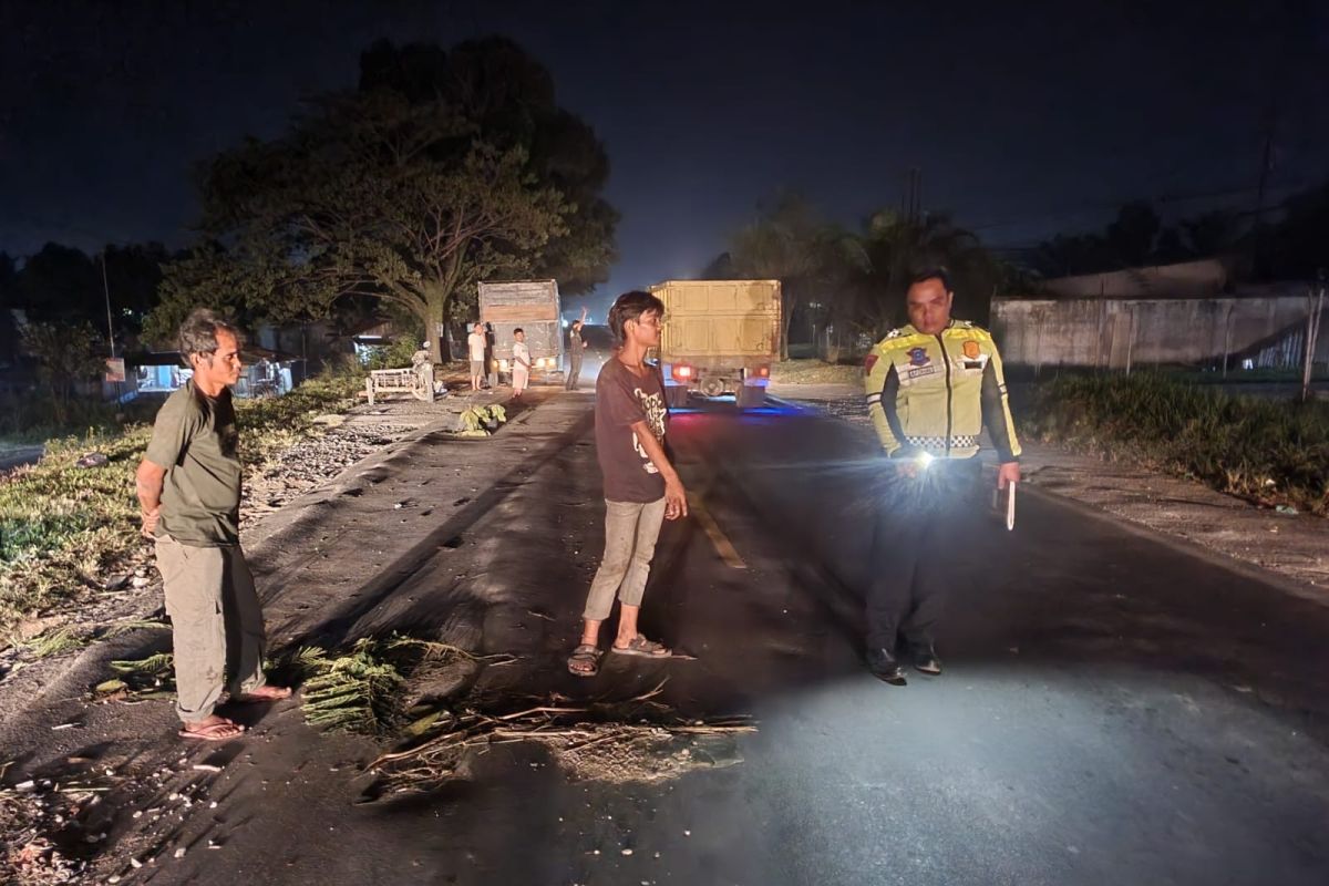 Remaja di Pekanbaru tewas di tempat usai bertabrakan melawan truk