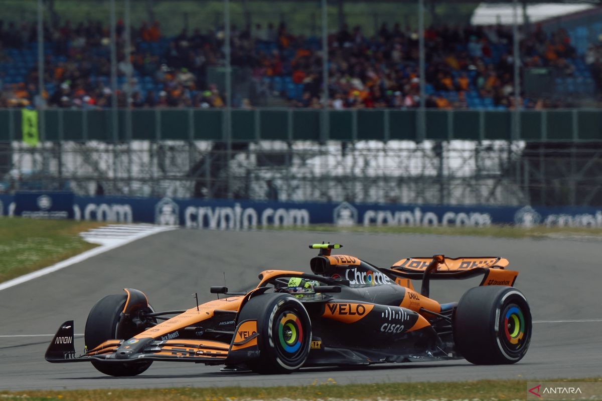 Lando Norris mendominasi dua sesi latihan di Silverstone Inggris