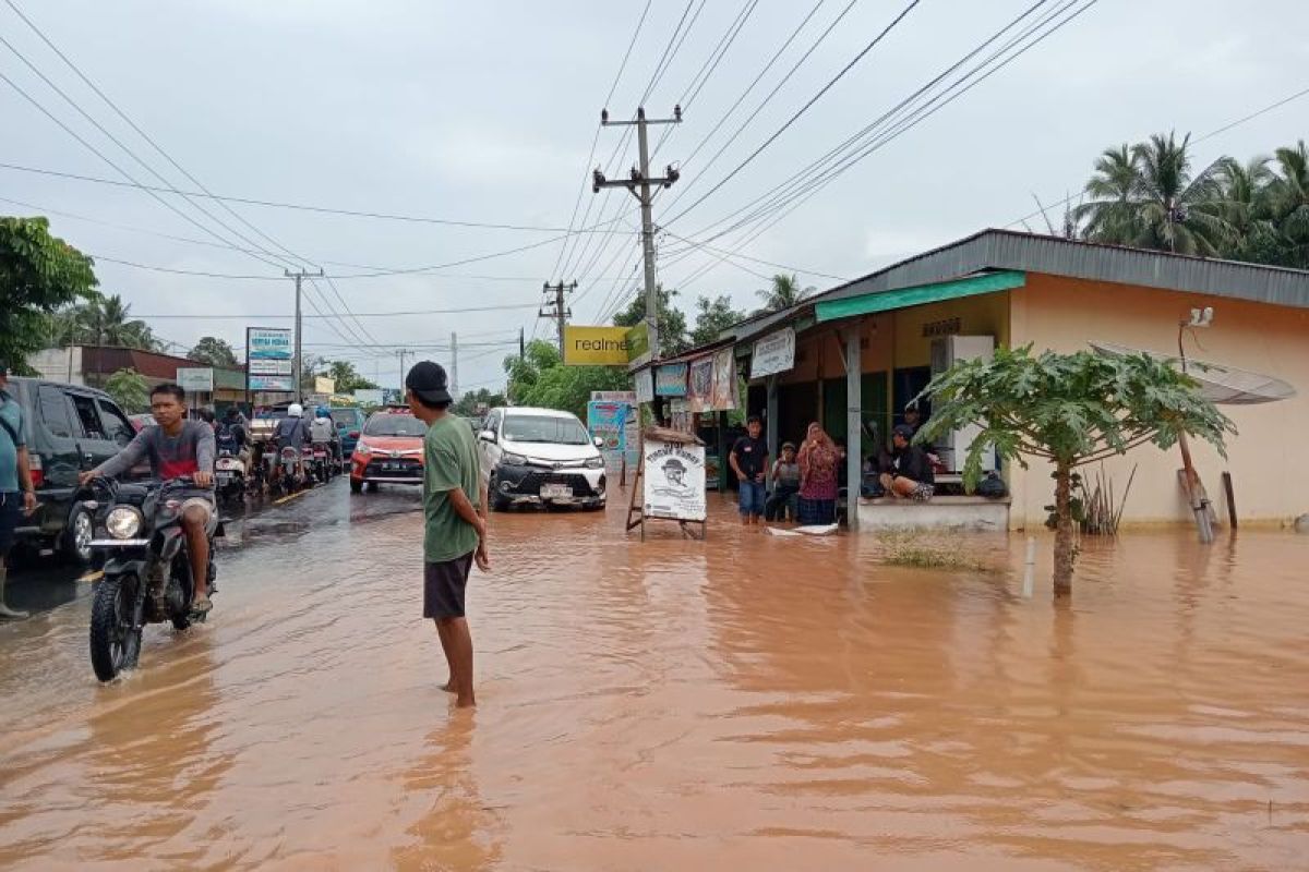 Banjir bandang, puluhan rumah di Seluma terendam banjir