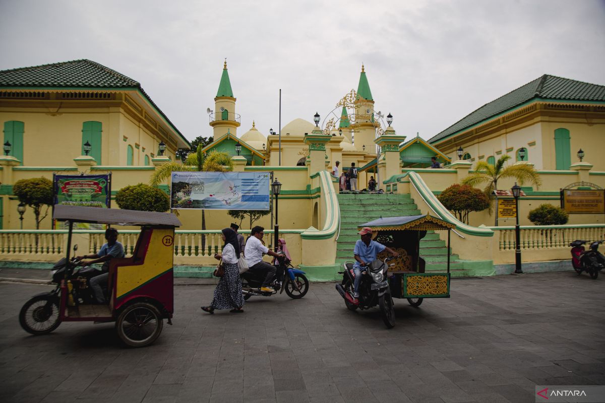 Deputy minister highlights tourism appeal of Penyengat Island