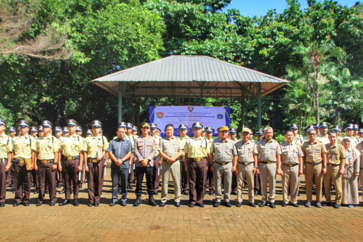 Jaksel fasilitasi pelatihan satpam bagi para pencari kerja