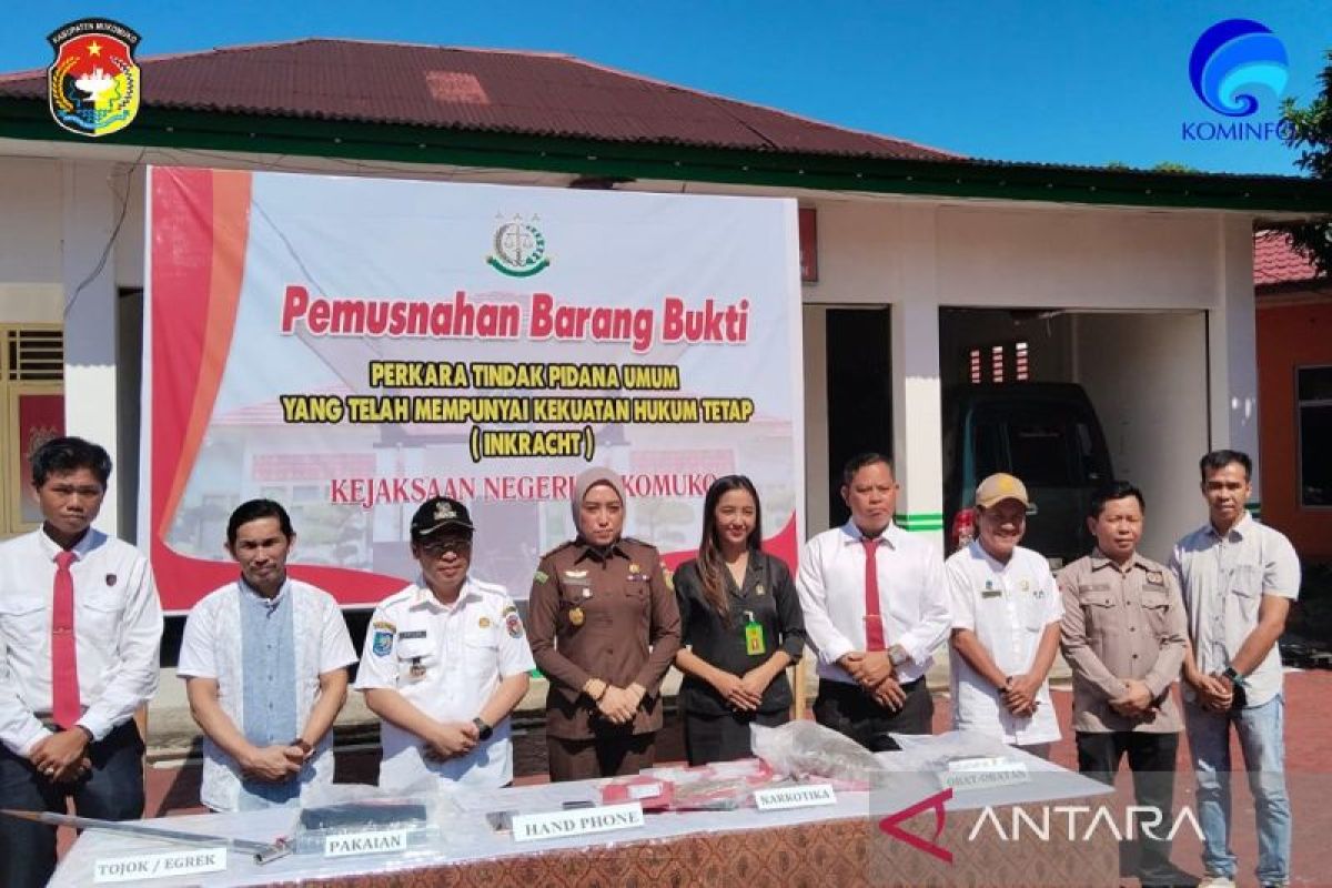 Bupati Mukomuko hadiri kegiatan pemusnahan barang bukti kejahatan