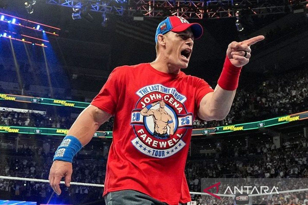 John Cena jadi presenter setelah pengumuman pensiun dari WWE