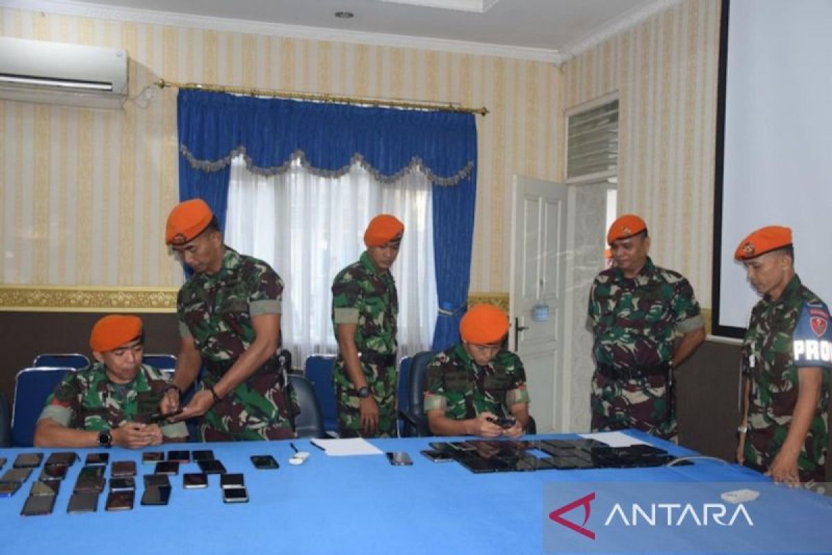 Wing Komando I Kopasgat sidak ponsel pasukan antisipasi judi online