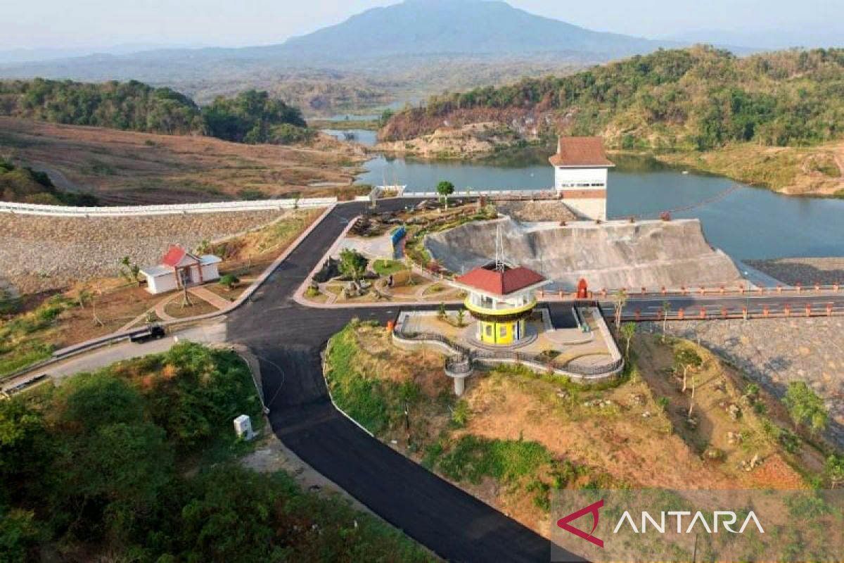 Istana jelaskan alasan peresmian bendungan dan tol oleh Wapres