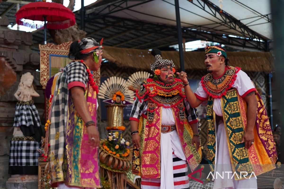 Sanggar Seni Majalanggu Kabupaten Badung tampilkan pergelaran revitalisasi kesenian klasik