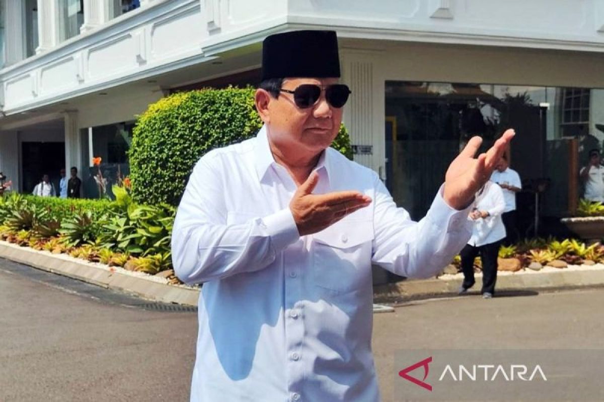 Kemarin, Prabowo pose silat hingga PKS dukung Bobby di Sumut