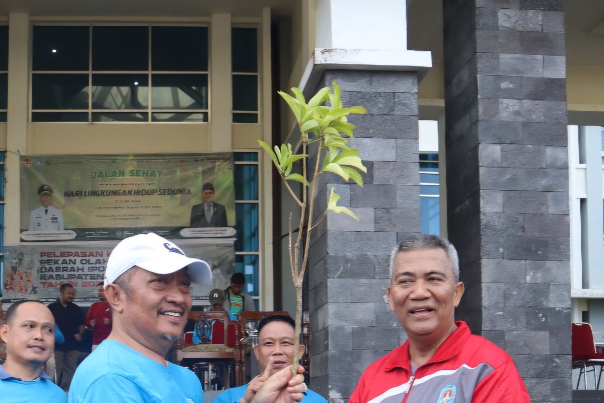 Pemkab Kubu Raya Kalbar menambah kios pupuk untuk petani