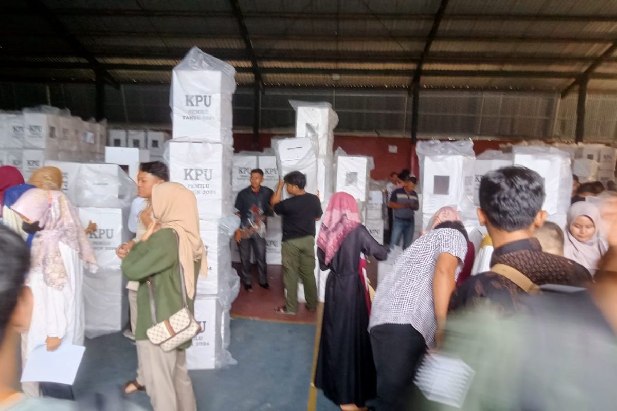 KPU Pasaman Barat "packing" logistik pemungutan suara ulang DPD