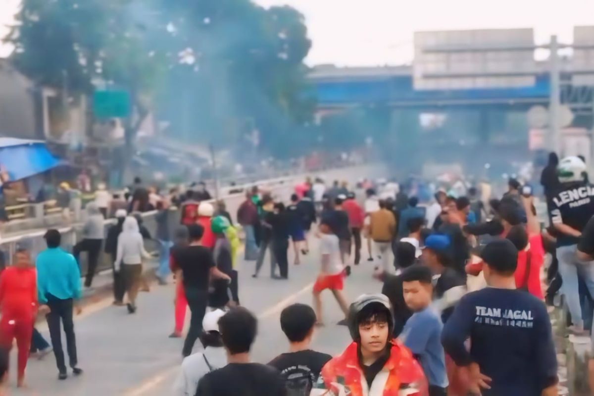 Polda Metro Jaya bentuk tim soal polisi yang disiram air keras