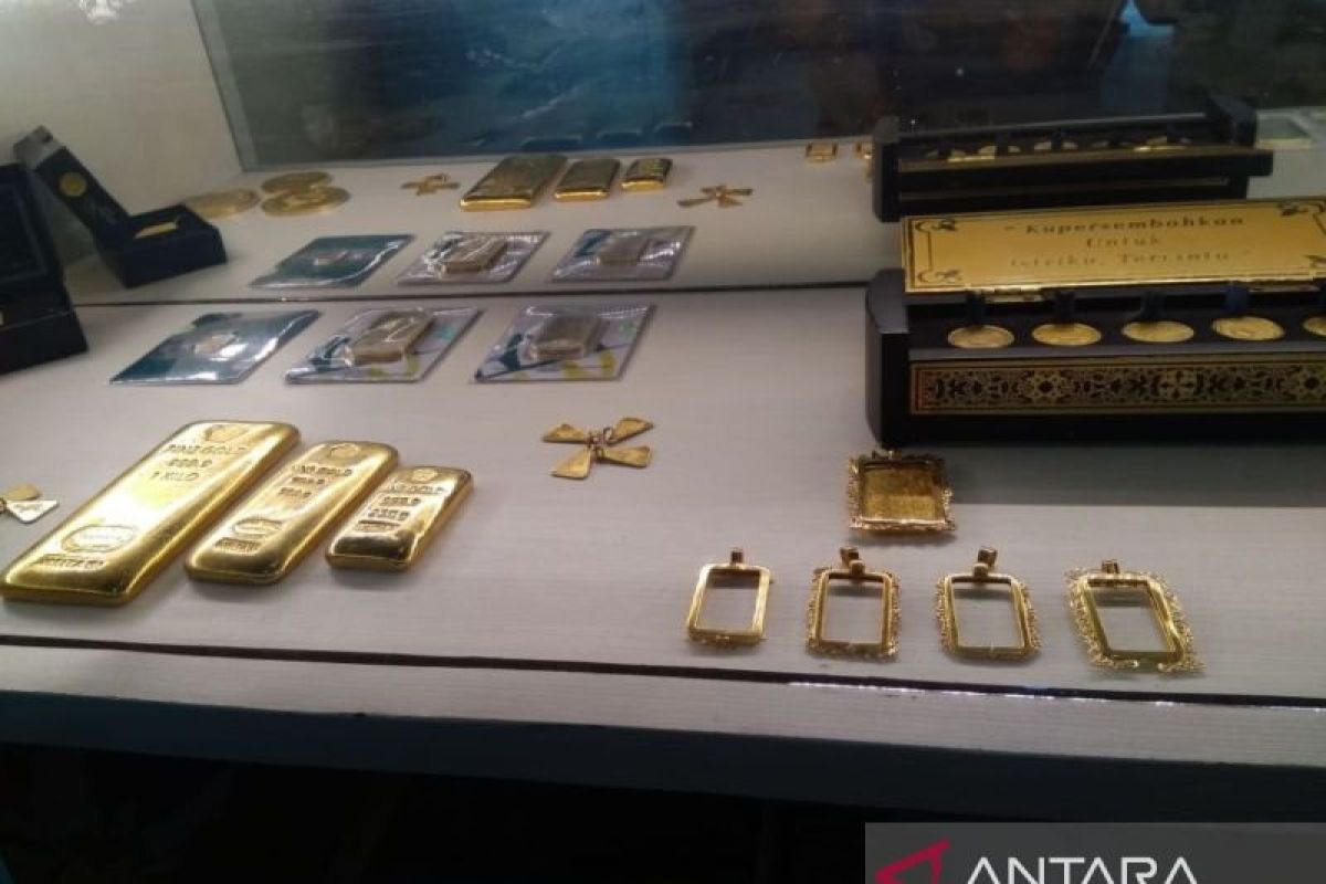 Info harga emas Antam, Rp1.399.000 per gram